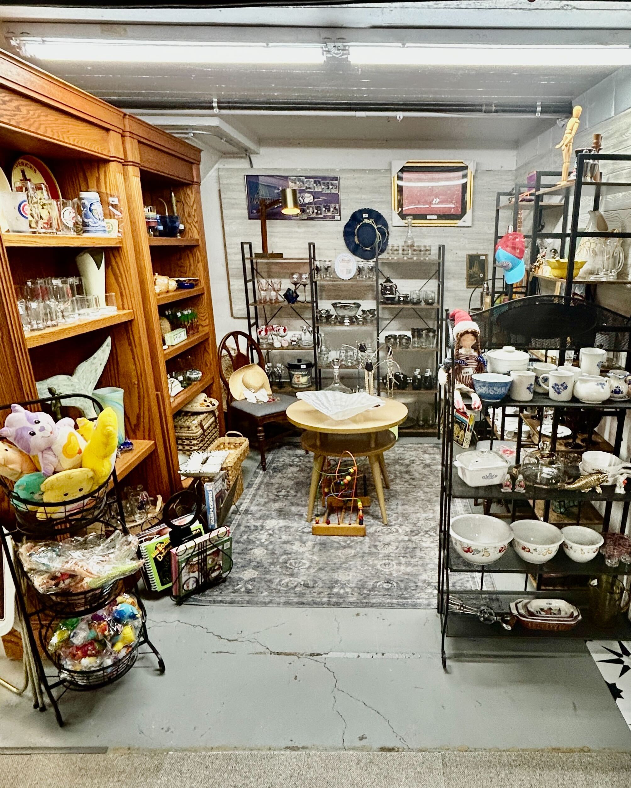 小物 montmartre newyork Nostalgic Emotions Vintage on Park | 🧸✨ Curated Charm for Every Corner