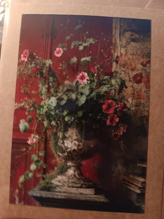 Classic Floral Urn Card