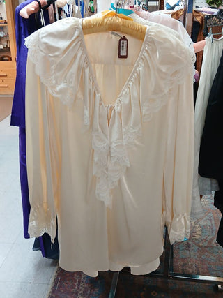 Silky Ruffle Collar Shirt