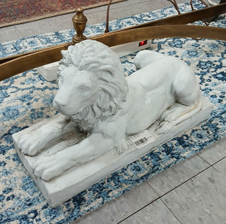 Lion Statuette