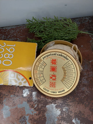 1980 Avon Perpetual Calendar Tin, with original new classic blend fragrance soap (T&M)