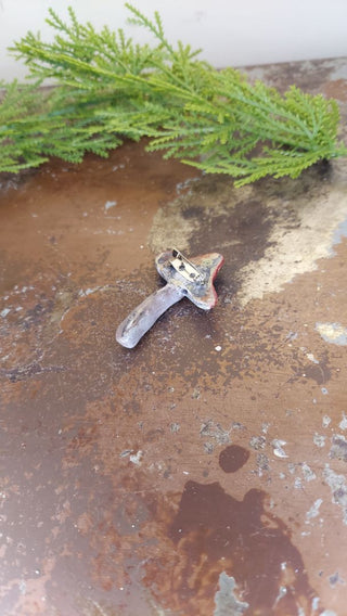 LG Reds - Hand painted - Mushroom Pin Brooch Plaster - Artist Original AS-IS