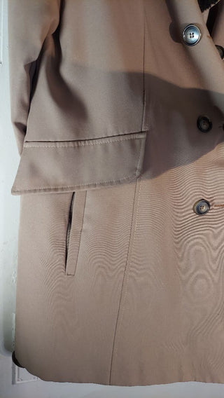 1974 Western Faux Fur Collar & Lined Tan Double Breasted Coat, size large, easily Tailored jacket