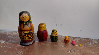 Early Russian Matryoshka (nesting) hand painted stacking doll comprising 6 inter-fitting dolls - As-Is (T&M)