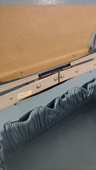 1963 Silhouette Biscayne Blue "Ladies Case" (aka train travel case) by Samsonite - No Key - AS-IS
