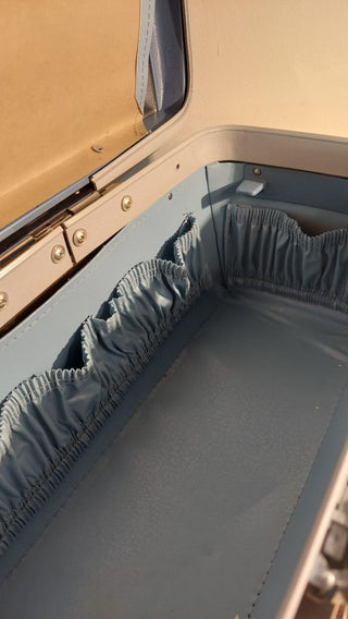 1963 Silhouette Biscayne Blue "Ladies Case" (aka train travel case) by Samsonite - No Key - AS-IS