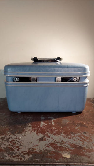 1963 Silhouette Biscayne Blue "Ladies Case" (aka train travel case) by Samsonite - No Key - AS-IS
