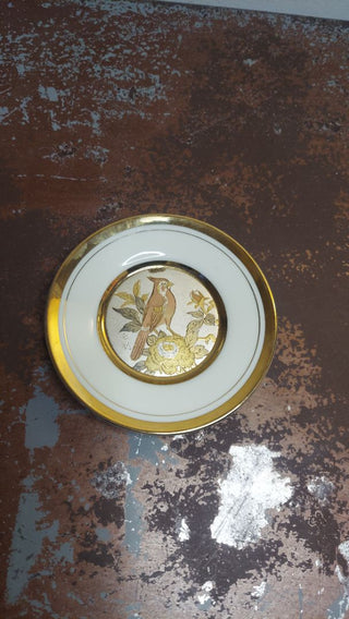 Japanese "Art Of Choking" porcelain plate featuring Cardinal & floral design, 24K gold edging by Westland  Co.