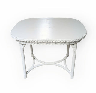 White Wicker End Table 25Wx30Dx24H