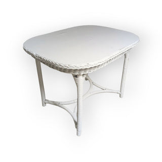 White Wicker End Table 25Wx30Dx24H