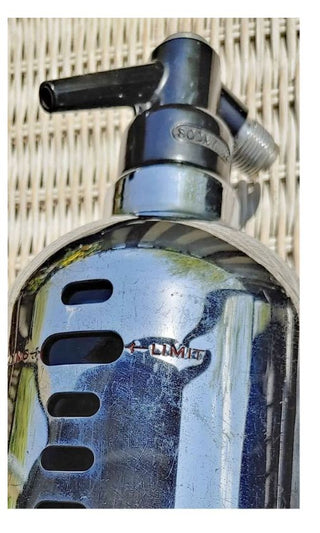 Art deco 1936 Soda King Soda Siphon Seltzer Water, handsomely designed Chrome plated