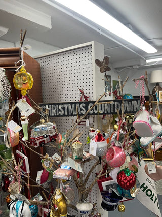 HM B/W 'Christmas Countdown" Wood Sign-New