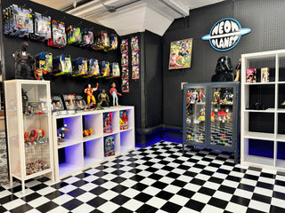 Dealer 528 Neon Planet at Jackson Square Mall, Antique Mall in La Grange, IL