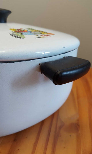 MCM atomic - FIESTA Gourmet wear Dutch Oven by The Homer Laughlin - Folk Art Enamelware Lidded Pot AS-IS