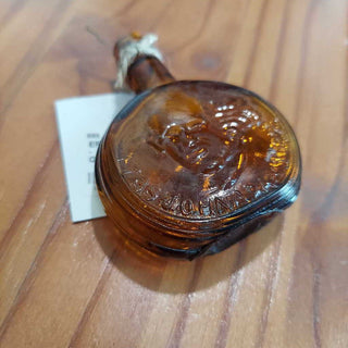 ERROR BOTTLE - 1971 - John Adams, amber GLASS, by Wheaton Glass, Commemorative, Miniature US Presidential Collectable Decanter