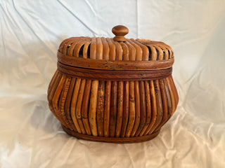 Oval Basket with Lid