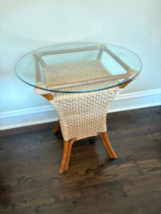 Furniture - Table and two chairs