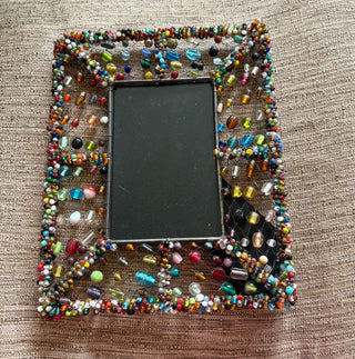 bead and wire standing frame