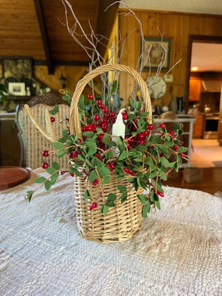 Holiday Wicker Basket w/Handle and Decor