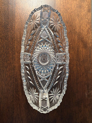 oval cut crystal dish