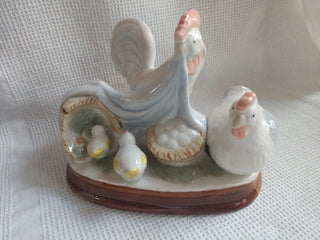 Hens & Chicks Figurine Japan