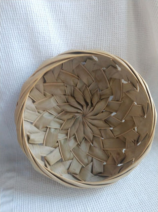 Round Hawaiian Hand Woven Palm Frond Basket 9" diameter