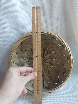 Round Hawaiian Hand Woven Palm Frond Basket 9" diameter