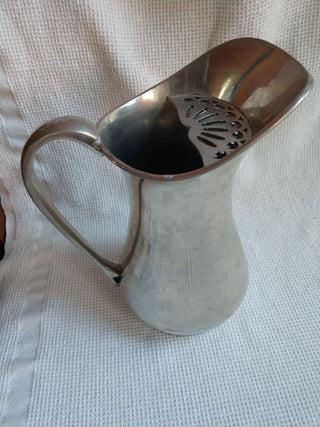 Abercrombie & Fitch English 32Oz Cocktail Pitcher WI400 with ice guard