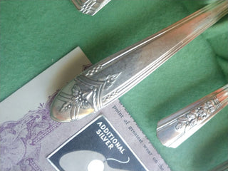 Service for 8 no salad forks Silver Plate & Chest  3 Serving Spoons