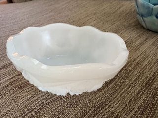 sm milkglass bowl
