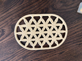 metal trivet