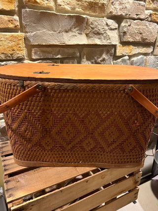 Vintage Redmon Woven Picnic Basket with Diamond Pattern