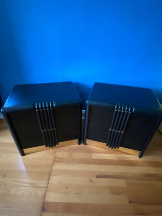 Vintage Art Deco wood night stand (set of 2) 17”x24”x21.5” AS IS with minor wear