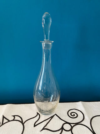 Wine decanter 15” H