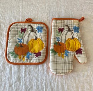 Vintage pumpkins potholders (set of 2)