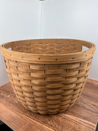 Vtg Longaberger Corn Basket