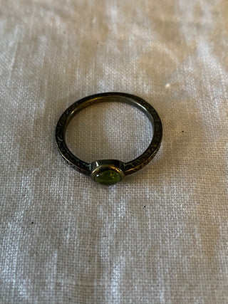 Vintage green stone ring