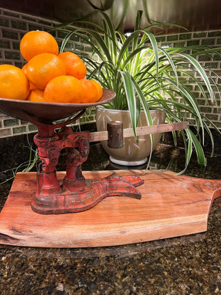 Antique American Cutlery Company (Chicago) Merchant Scale with Brass Pan