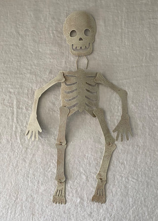 Vintage metal skeleton pumpkin poke decor