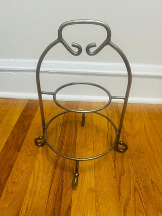 Silver Metal Plate Holder