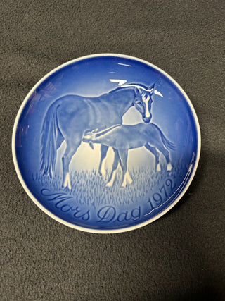 1972 Mother's Day Plate