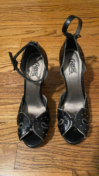 Carlos Santana black heels 9.5