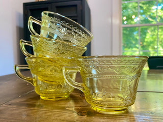 4pc Federal Depression Glass Tea Cups