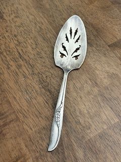 Oneida Pie Server