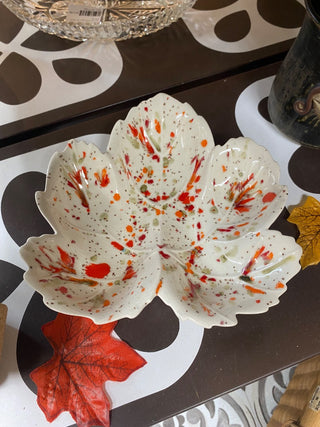 Speckled Drip Glaze Leaf Dish