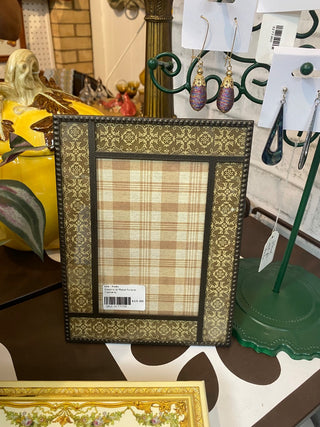 Glass and Metal Picture Frame-ty