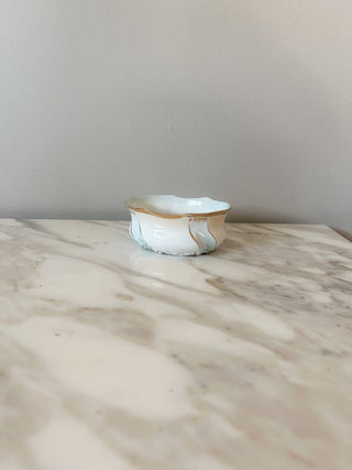 4"Lx3"Wx1.75"H Gold-Trimmed Porcelain Bowl