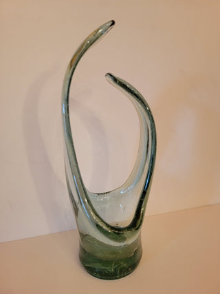 Green stretch glass basket