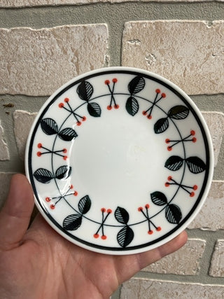 Leaf & berry dish, Japan