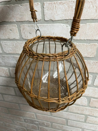 Wicker and glass basket w/handle